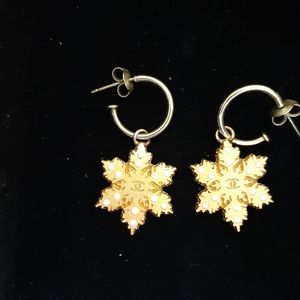 **SOLD**CHANEL VINTAGE EARRINGS